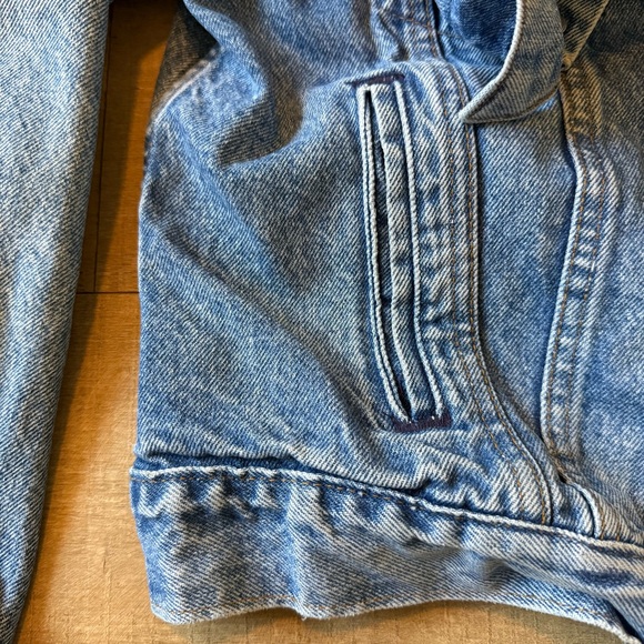 Vintage 1980s Levi’s Type 3 Trucker Blue Denim Jacket 70506 Made In USA 42R - Picture 8 of 16